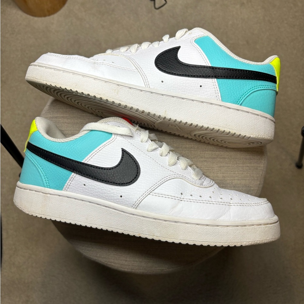 Nike Court Vision Low Women’s Sneakers Size 9 - Picture 3 of 6